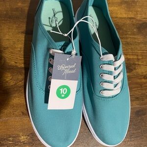 Women’s Universal thread size 10w